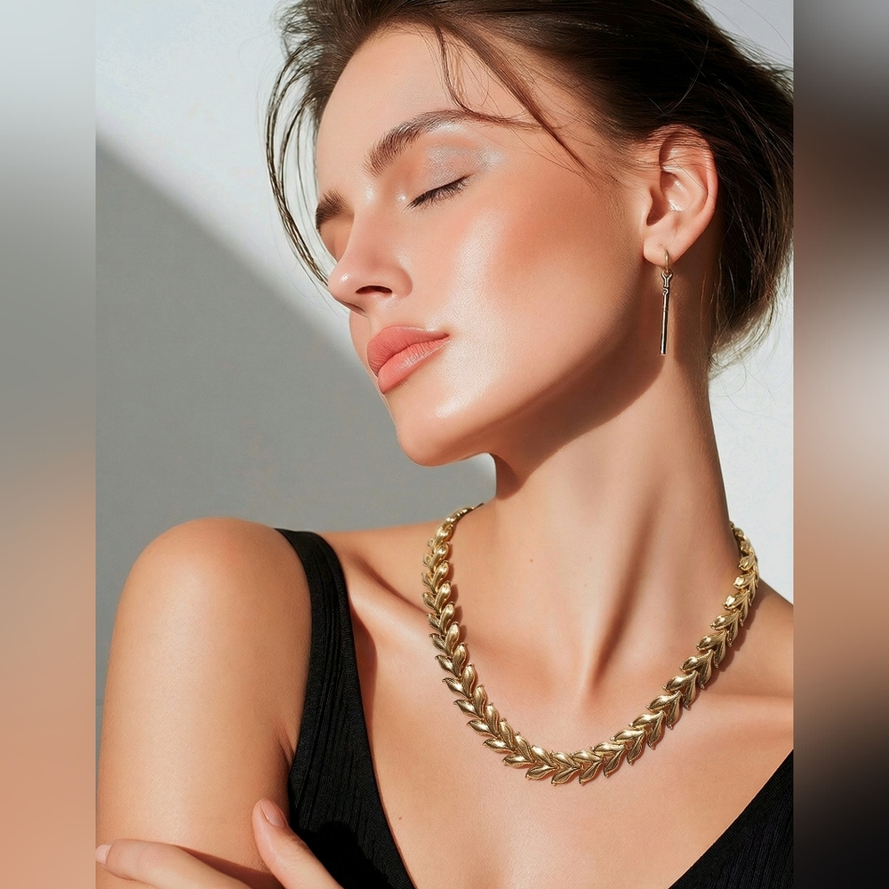 Vintage‎ Gold Tone Leaf Link Statement Necklace by Trifari Jewelry